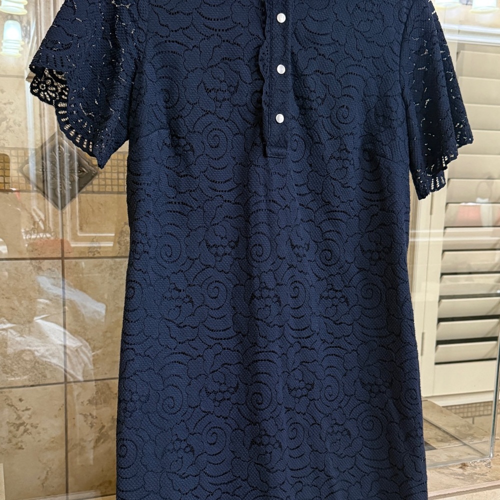 Banana Republic Navy Lace Short-Sleeve Shift Dress with Button Placket
